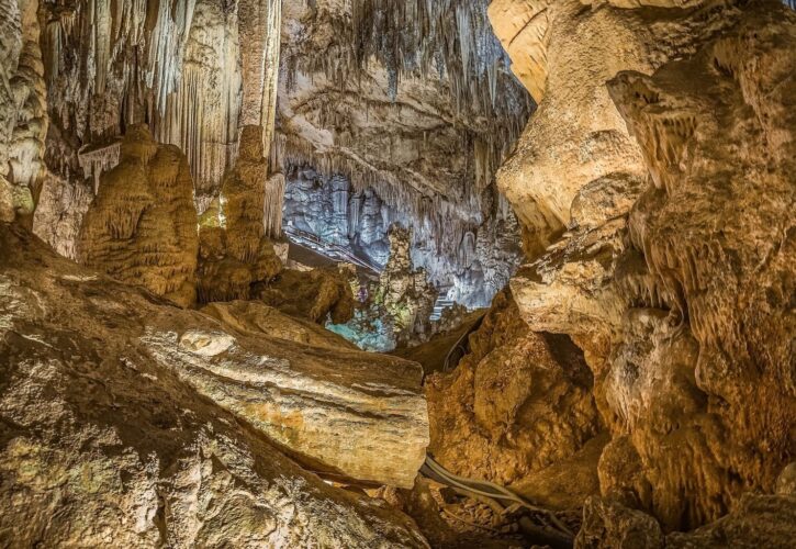 Qué encontrar en las Cuevas de Nerja y todo su valor