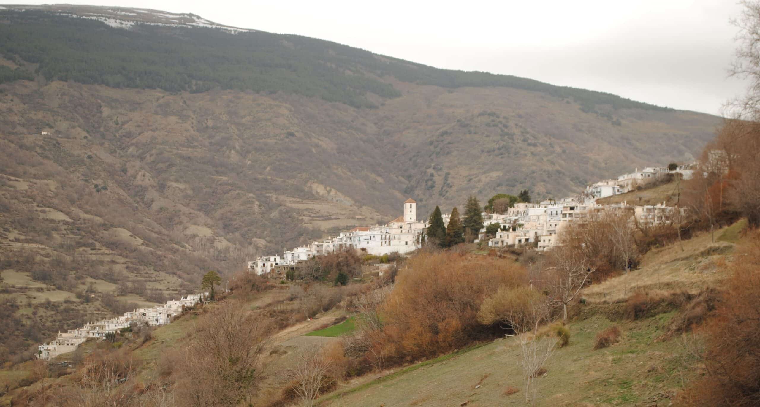 Vista del pueblo de Capileira