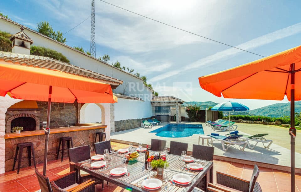 Preciosa Villa en Sayalonga, con piscina, aire acondicionado y wi-fi - Imagen 11