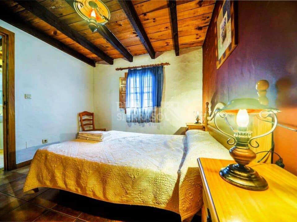 Dormitorio de Casa rural en Almáchar (Málaga)-1127