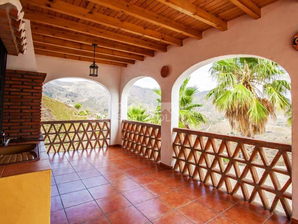 Terraza de casa rural en Almáchar (Málaga) referencia 1192