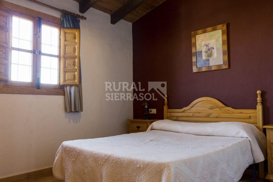 Cama de matrimonio de Casa rural en Almáchar (Málaga)-1127