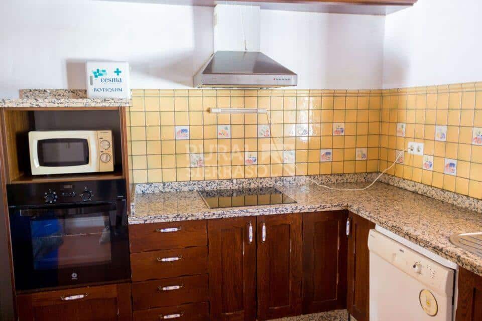 Electrodomésticos de cocina de casa rural en Almáchar (Málaga)-1192