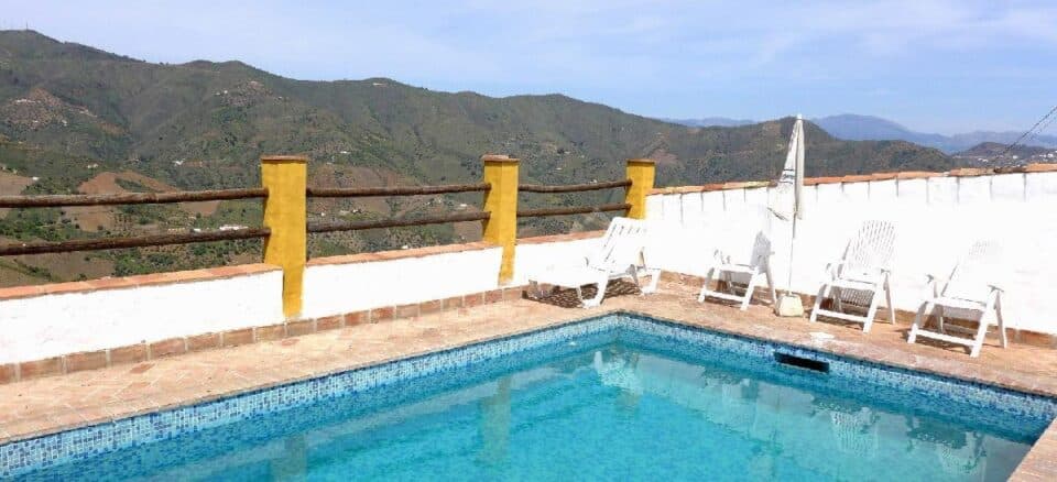 Piscina de Casa rural en Almáchar (Málaga)-1491