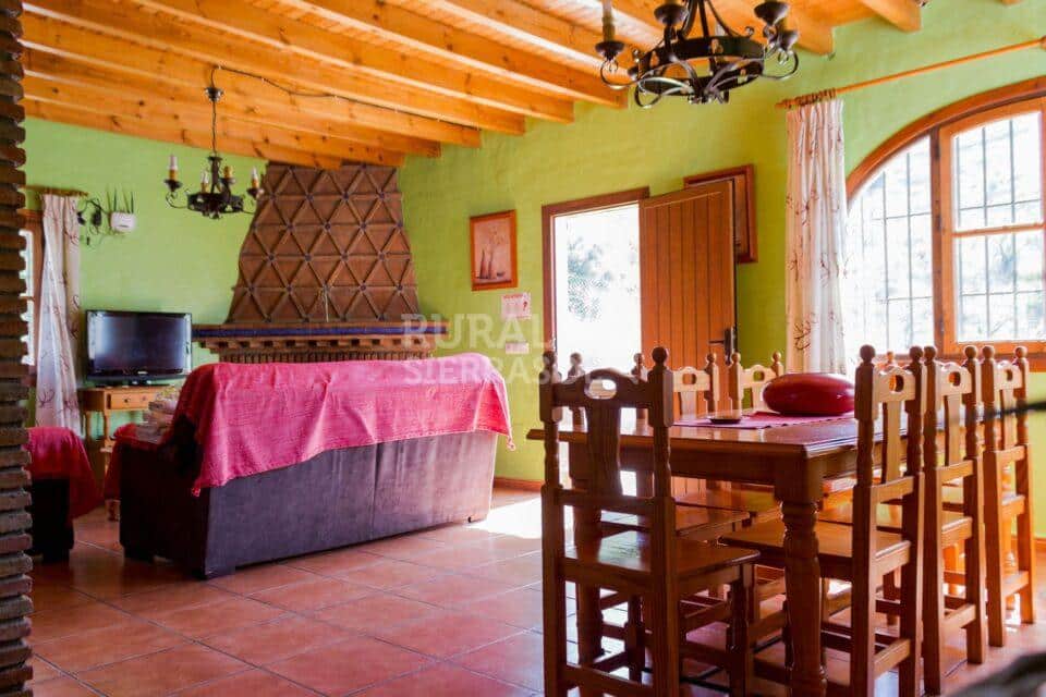 Salón y entrada de casa rural en Almáchar (Málaga)-1192