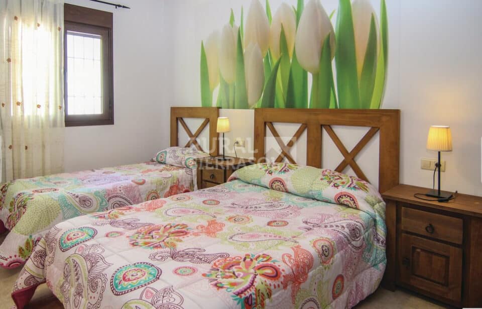 Maravillosa Villa con spa, piscina, aire acondicionado, en Sayalonga - Imagen 16