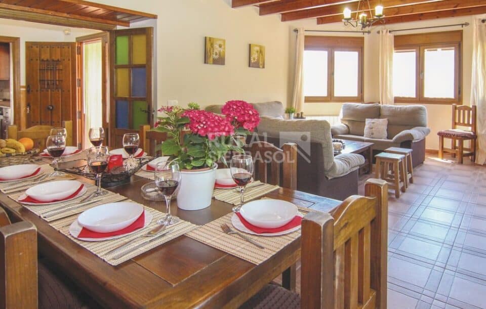 Preciosa Villa en Sayalonga, con piscina, aire acondicionado y wi-fi - Imagen 16