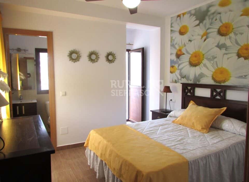 Preciosa Casa Rural con una esmerada decoración, en Sayalonga - Imagen 17