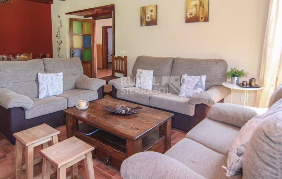 Preciosa Villa en Sayalonga, con piscina, aire acondicionado y wi-fi - Imagen 17