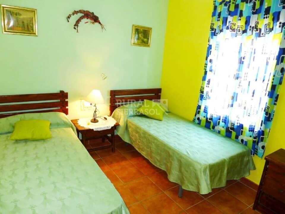 Espléndida Casa Rural en Almachar con barbacoa, piscina y wi-fi - Imagen 19