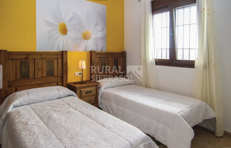 Maravillosa Villa con spa, piscina, aire acondicionado, en Sayalonga - Imagen 19