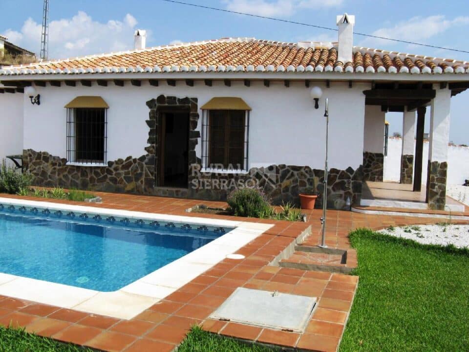 Casa Rural en Almáchar con barbacoa, piscina y wi-fi - Imagen 2