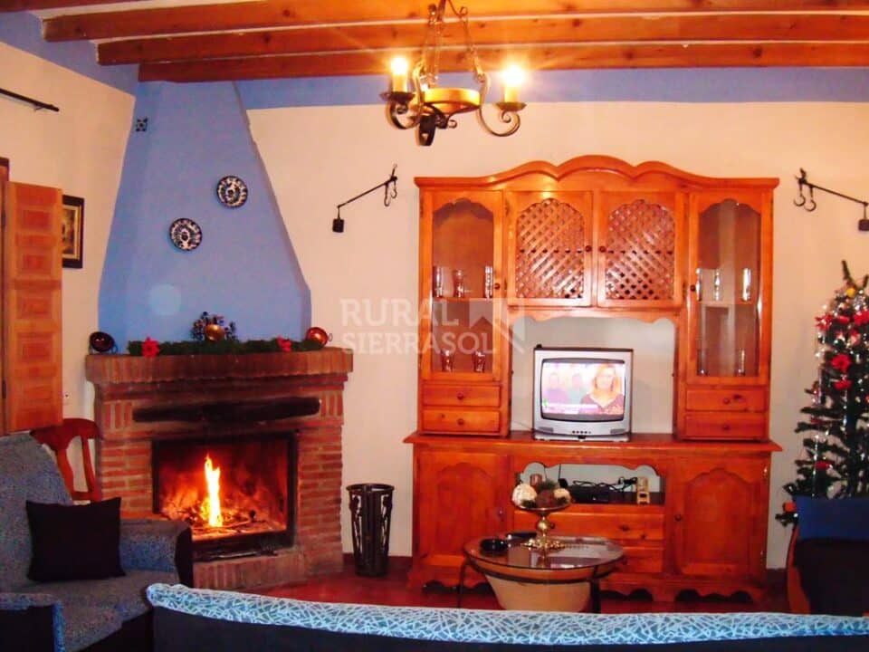 Chimenea de Casa rural en Almachar (Málaga)-3899