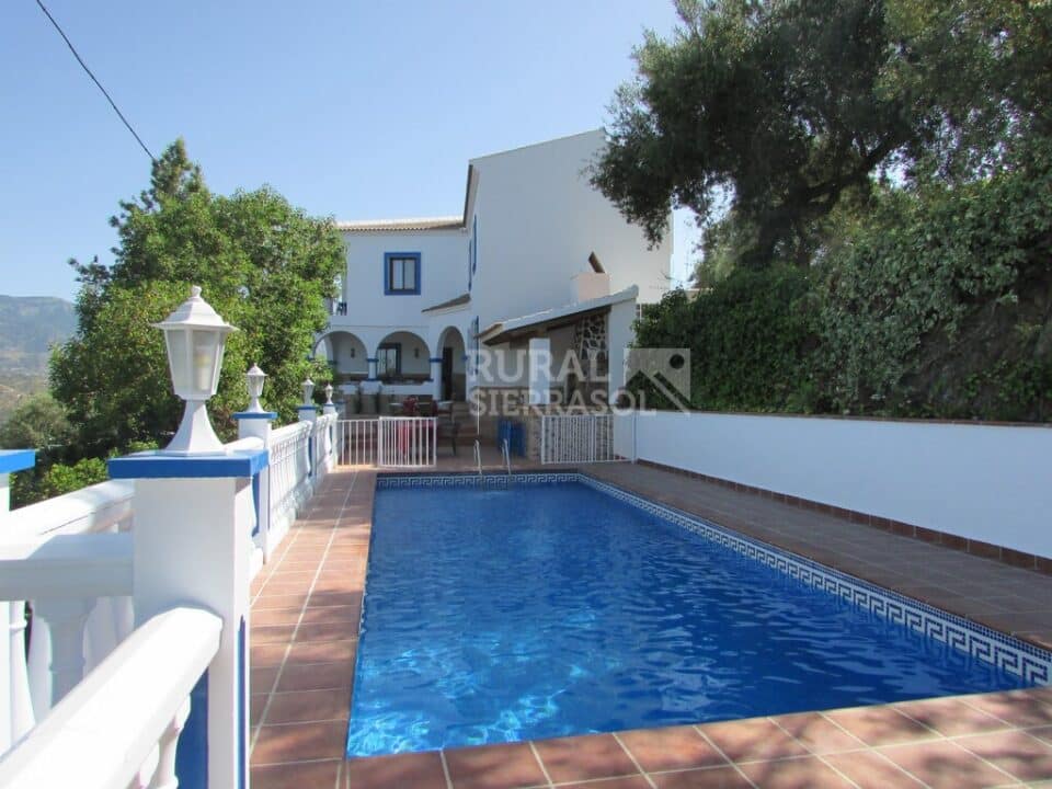 Preciosa Casa Rural con una esmerada decoración, en Sayalonga - Imagen 2