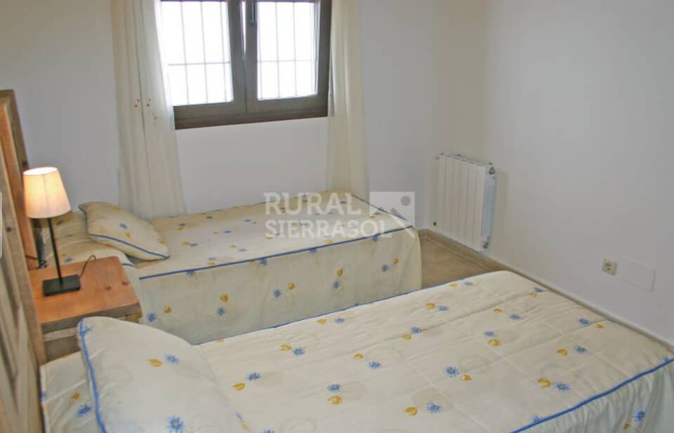 Maravillosa Villa con spa, piscina, aire acondicionado, en Sayalonga - Imagen 20