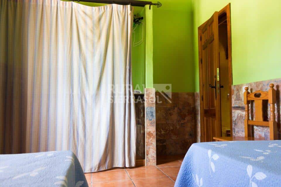 Entrada de habitación de casa rural en Almáchar (Málaga)-1192