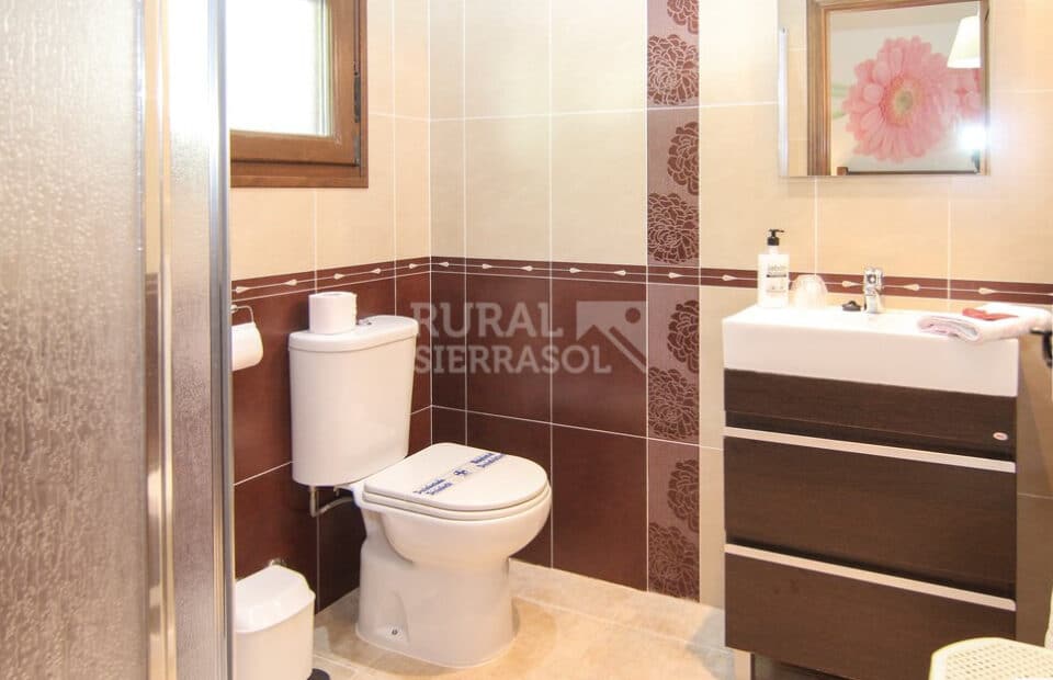 Maravillosa Villa con spa, piscina, aire acondicionado, en Sayalonga - Imagen 23