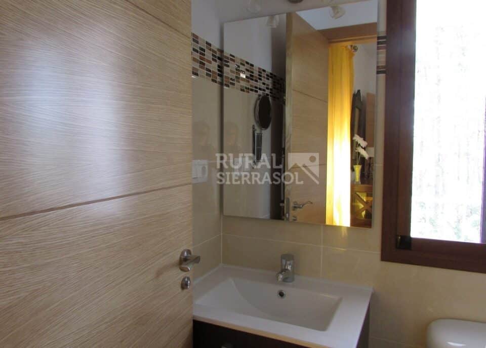 Preciosa Casa Rural con una esmerada decoración, en Sayalonga - Imagen 26