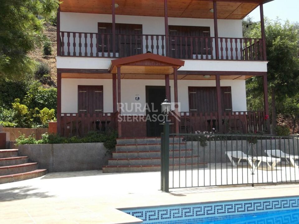 Encantadora Casa de Madera en Sayalonga, con piscina, wi-fi - Imagen 26