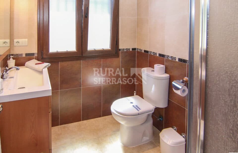 Maravillosa Villa con spa, piscina, aire acondicionado, en Sayalonga - Imagen 27