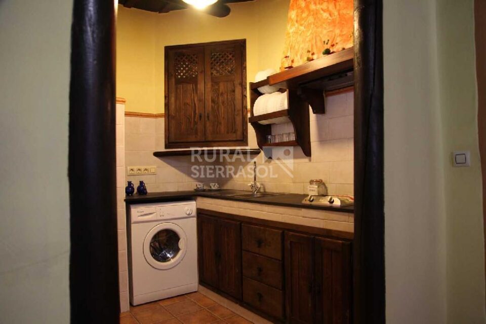 Acogedora Suite con Jacuzzi y Spa en Bérchules - Imagen 28