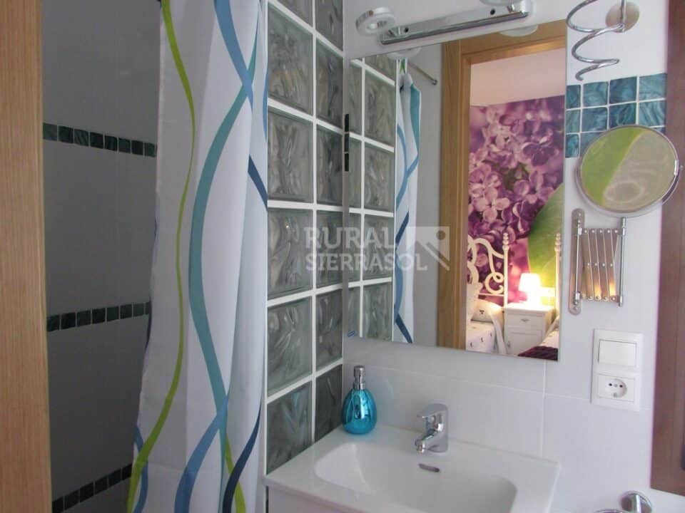 Preciosa Casa Rural con una esmerada decoración, en Sayalonga - Imagen 28