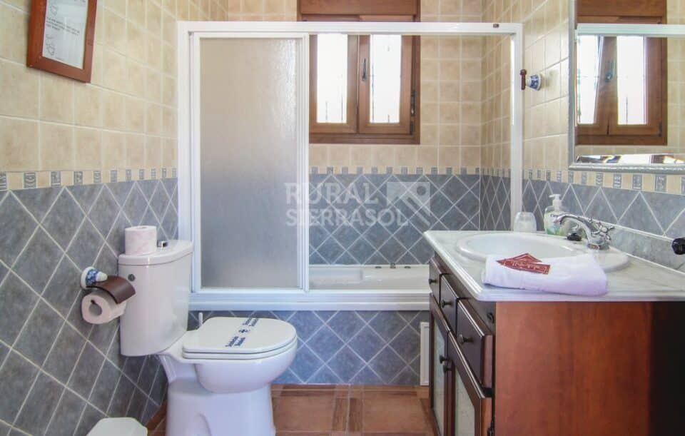 Preciosa Villa en Sayalonga, con piscina, aire acondicionado y wi-fi - Imagen 29