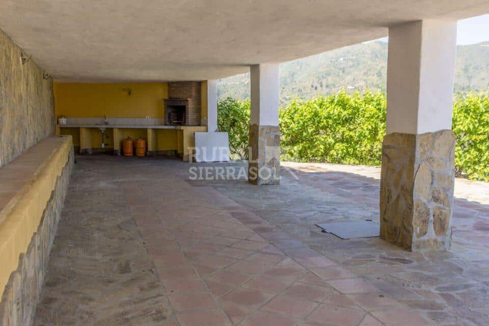 Zona de barbacoa de Casa rural en Almáchar (Málaga)-1188