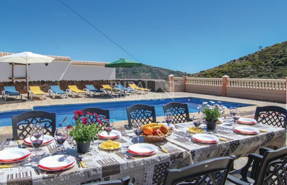 Maravillosa Villa con spa, piscina, aire acondicionado, en Sayalonga - Imagen 30