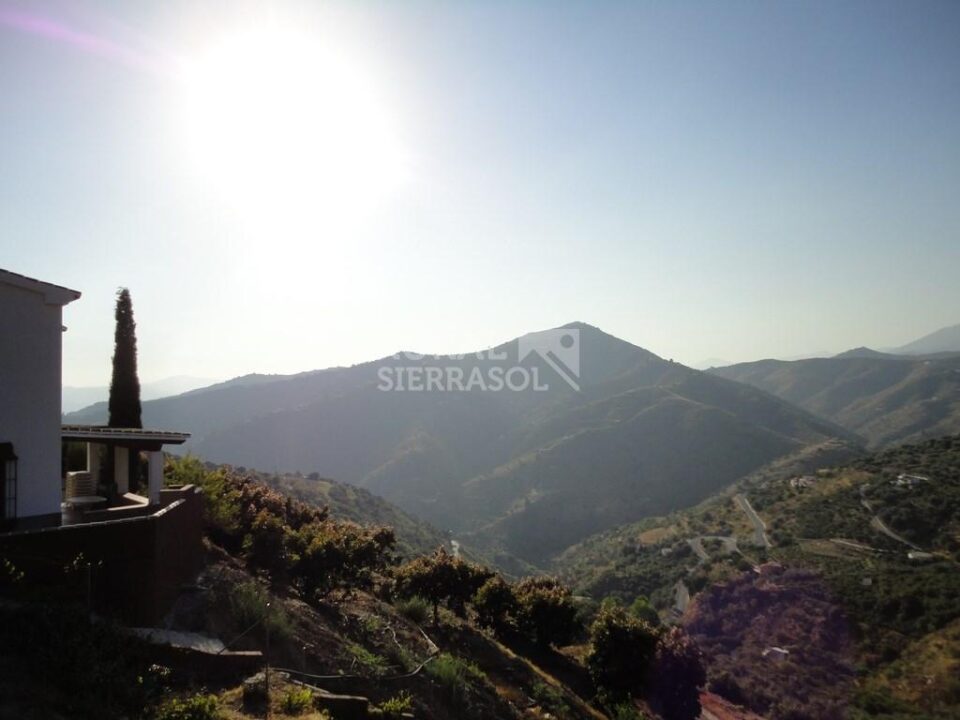Espléndida Casa Rural en Sayalonga, con pista de tenis y preciosas vistas - Imagen 32