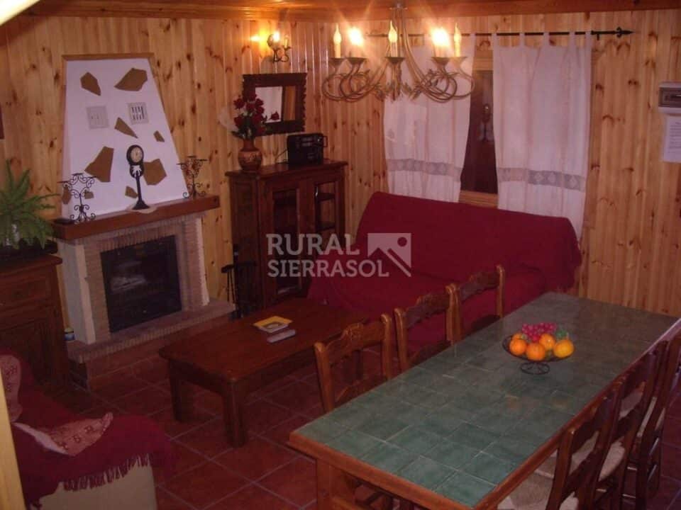 Encantadora Casa de Madera en Sayalonga, con piscina, wi-fi - Imagen 34