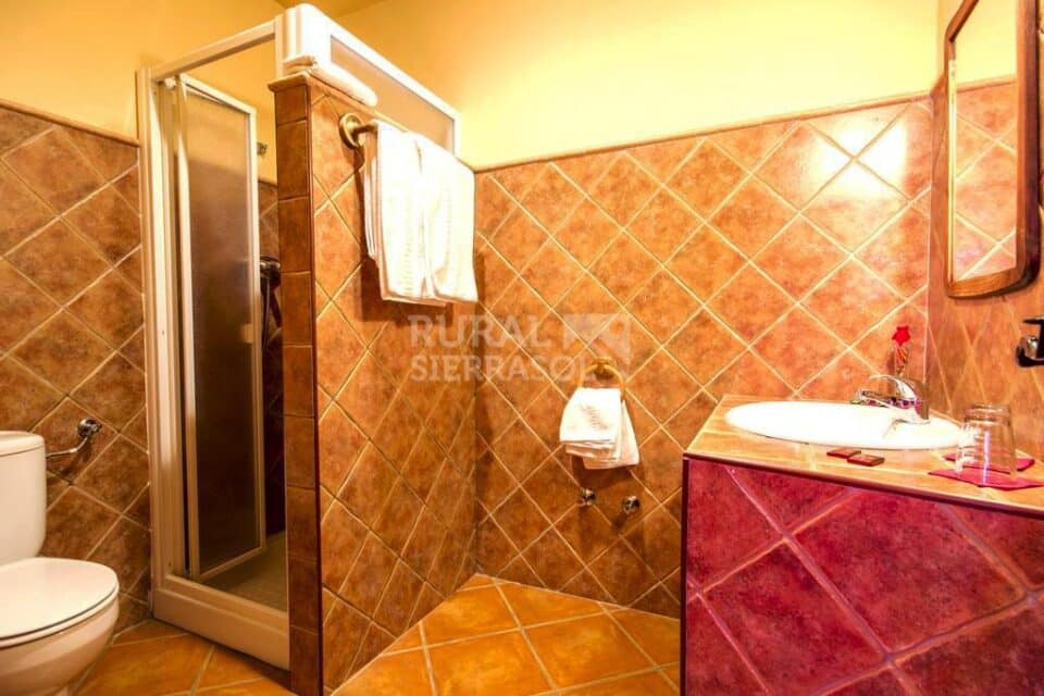 Baño de Hotel rural en Alcaucín (Málaga)-3415