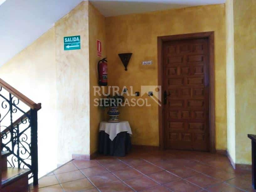 Escalera y pasillo de Hotel rural en Alcaucín (Málaga)-3415