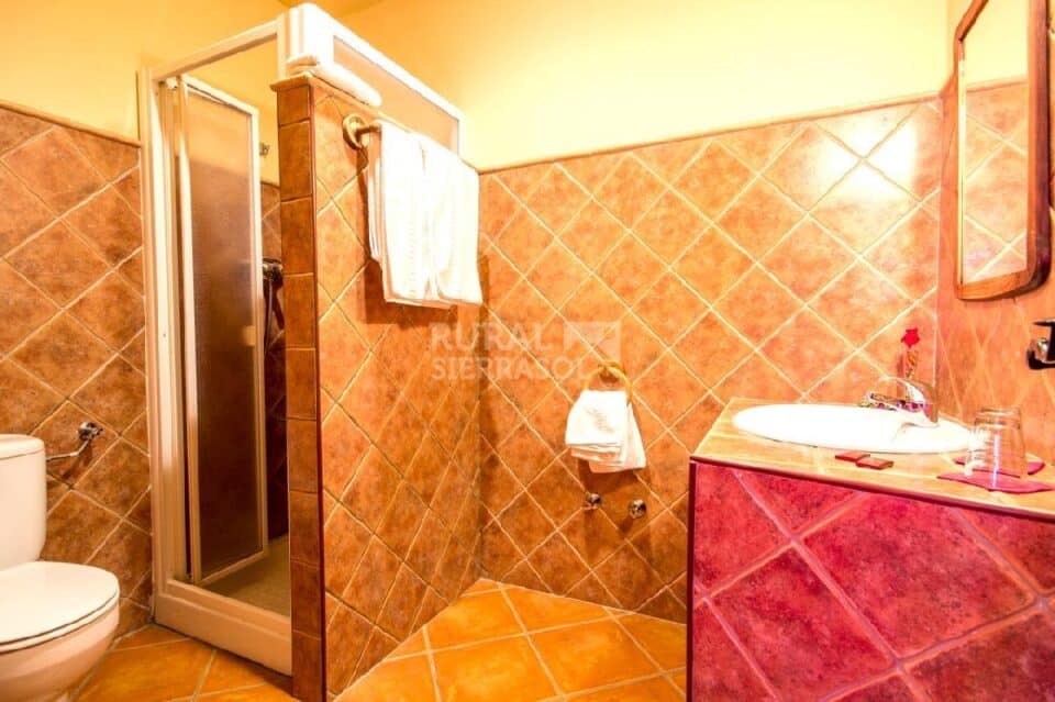 Baño de Hotel rural en Alcaucín (Málaga)-3415