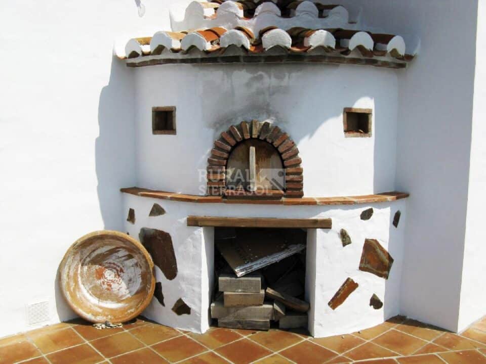 Acogedora Casa Rural en Almáchar con piscina, barbacoa y chimenea - Imagen 43