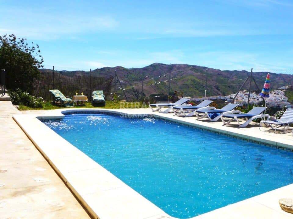 Espléndida Casa Rural en Almachar con barbacoa, piscina y wi-fi - Imagen 36