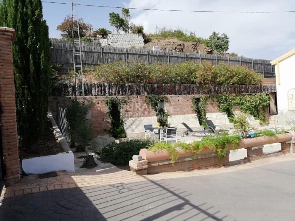Magnífica Casa Rural en Almáchar, con piscina y barbacoa - Imagen 5