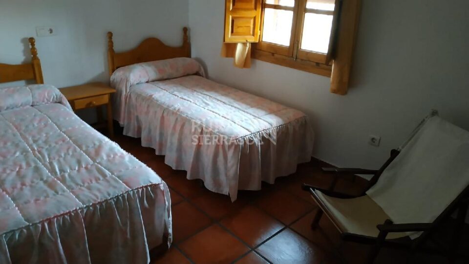 Magnífica Casa Rural en Almáchar, con piscina y barbacoa - Imagen 17
