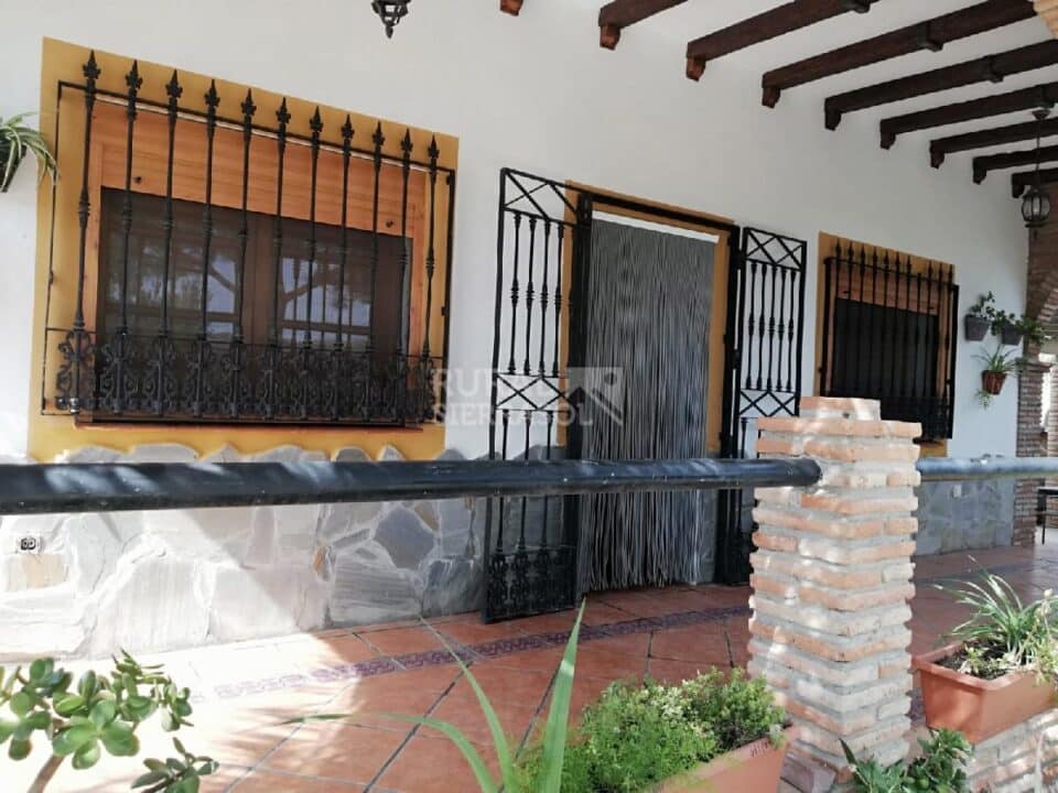 Magnífica Casa Rural en Almáchar, con piscina y barbacoa - Imagen 51