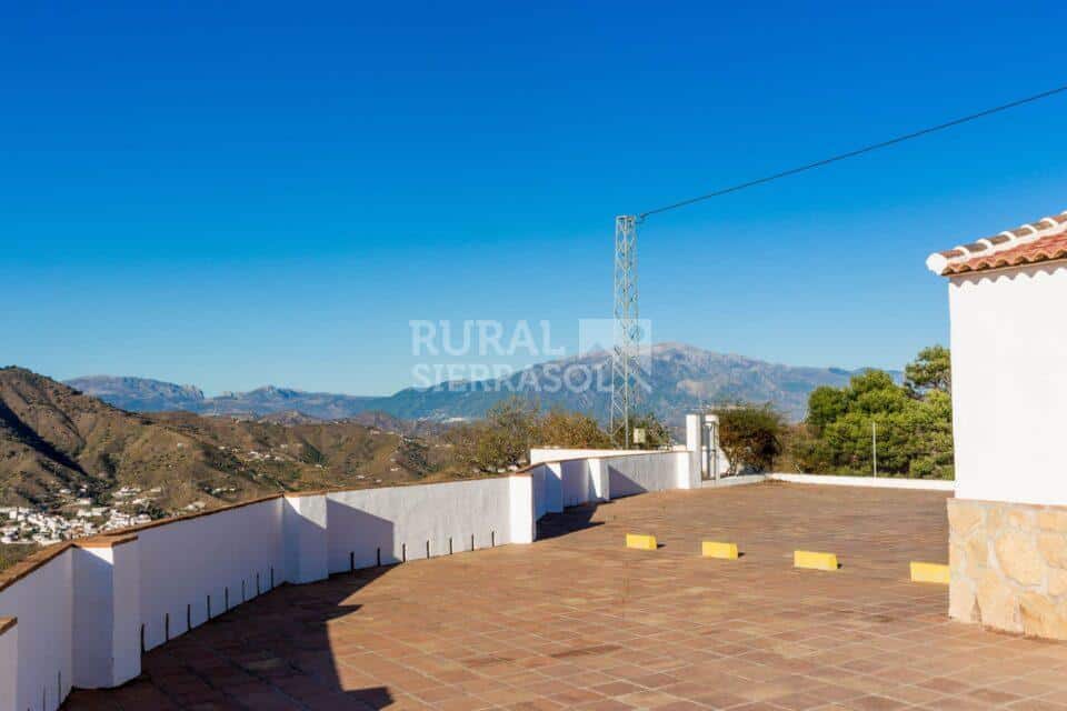 Gran terraza de Casa rural en Almáchar (Málaga)-1191