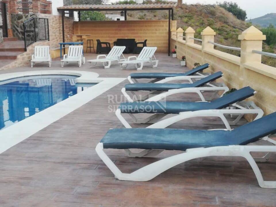 Espléndida Casa Rural en Almachar con barbacoa, piscina y wi-fi - Imagen 4