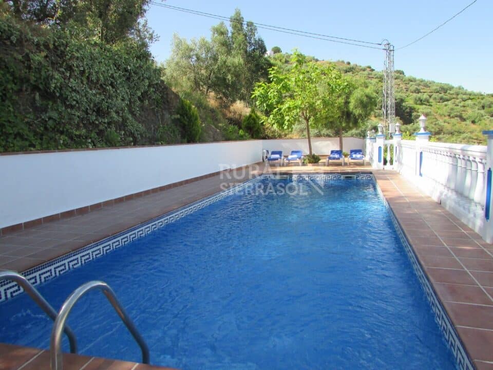 Preciosa Casa Rural con una esmerada decoración, en Sayalonga - Imagen 4