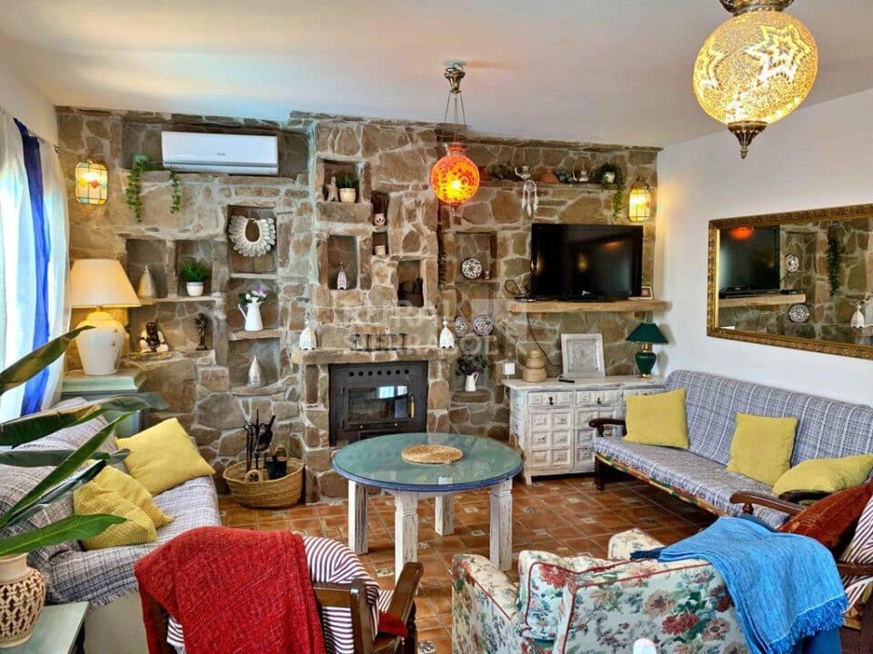 Espectacular Casa Rural en Sayalonga, con piscina y aire acondicionado - Imagen 22