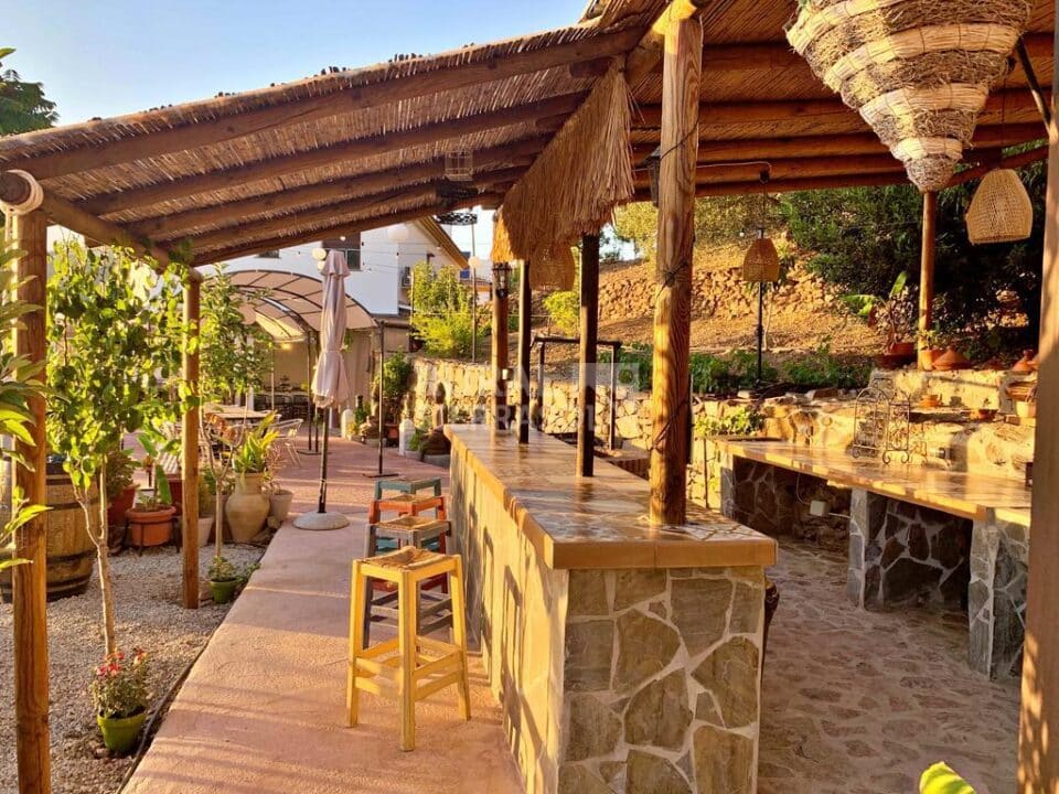 Espectacular Casa Rural en Sayalonga, con piscina y aire acondicionado - Imagen 36