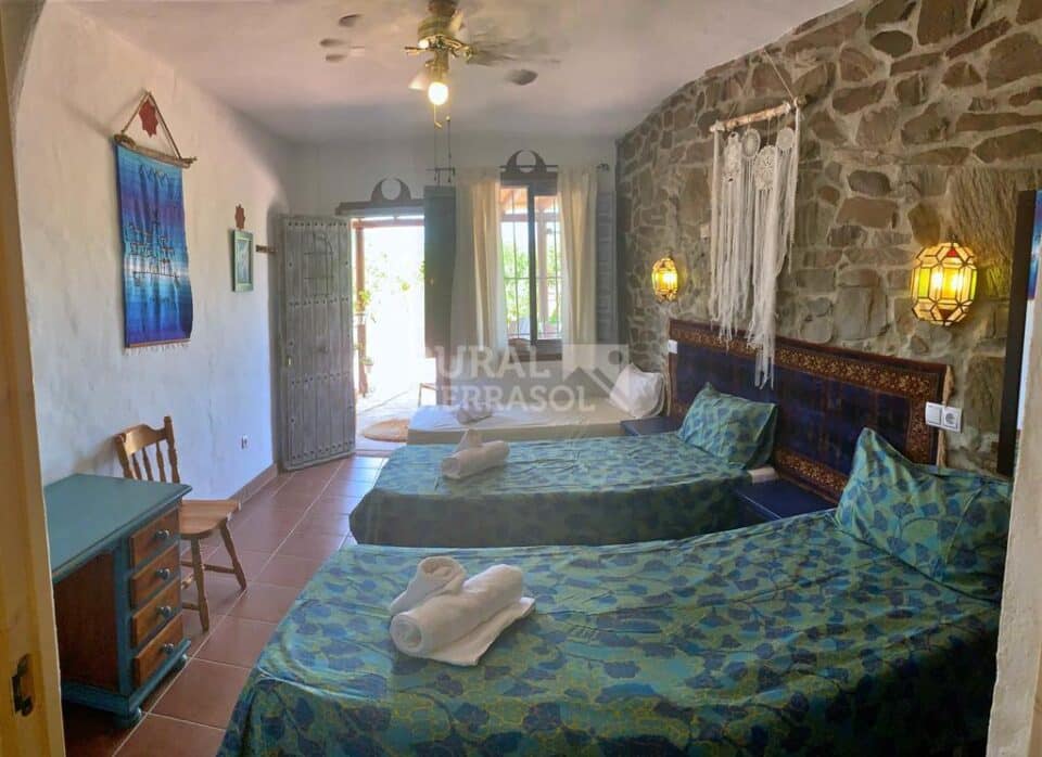 Espectacular Casa Rural en Sayalonga, con piscina y aire acondicionado - Imagen 38