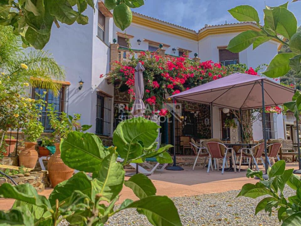 Espectacular Casa Rural en Sayalonga, con piscina y aire acondicionado - Imagen 43