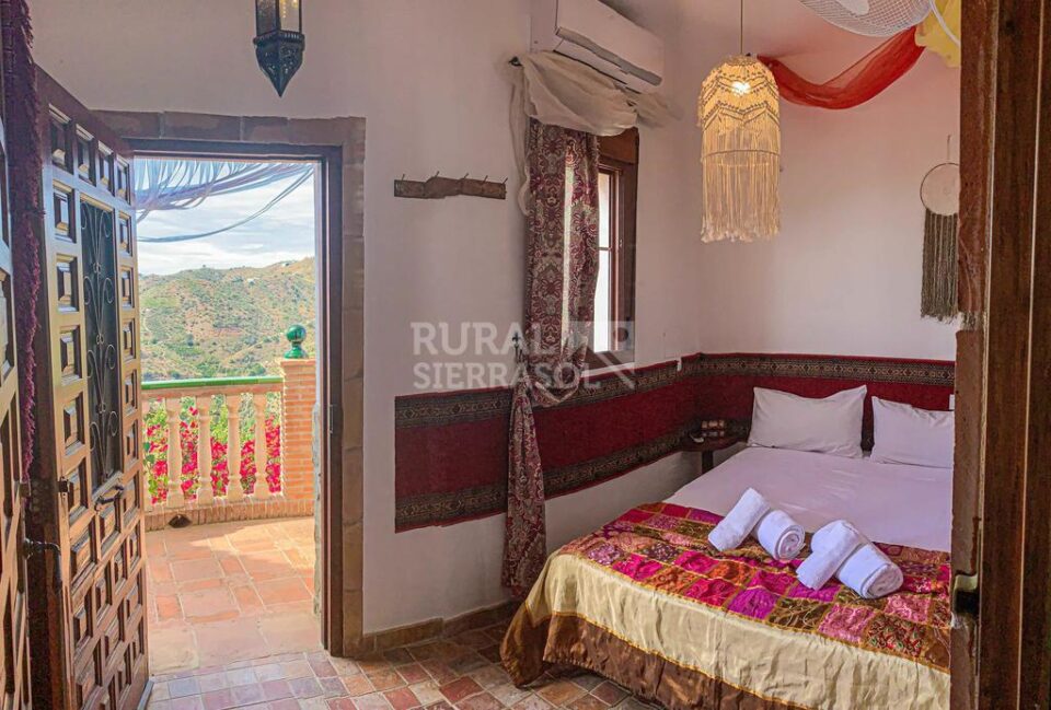 Espectacular Casa Rural en Sayalonga, con piscina y aire acondicionado - Imagen 48