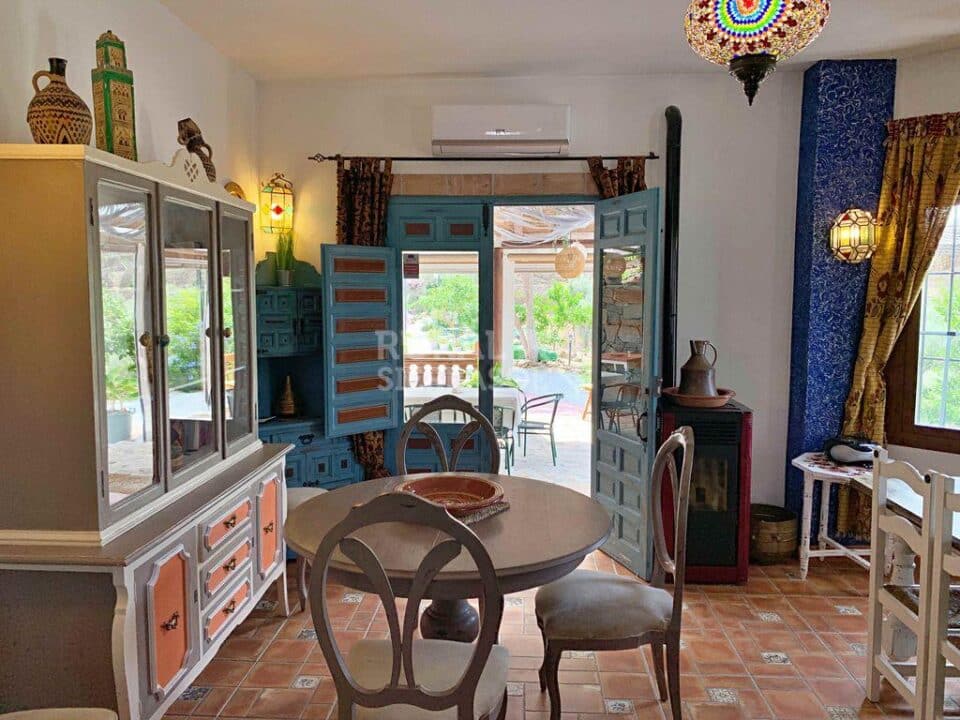 Espectacular Casa Rural en Sayalonga, con piscina y aire acondicionado - Imagen 60