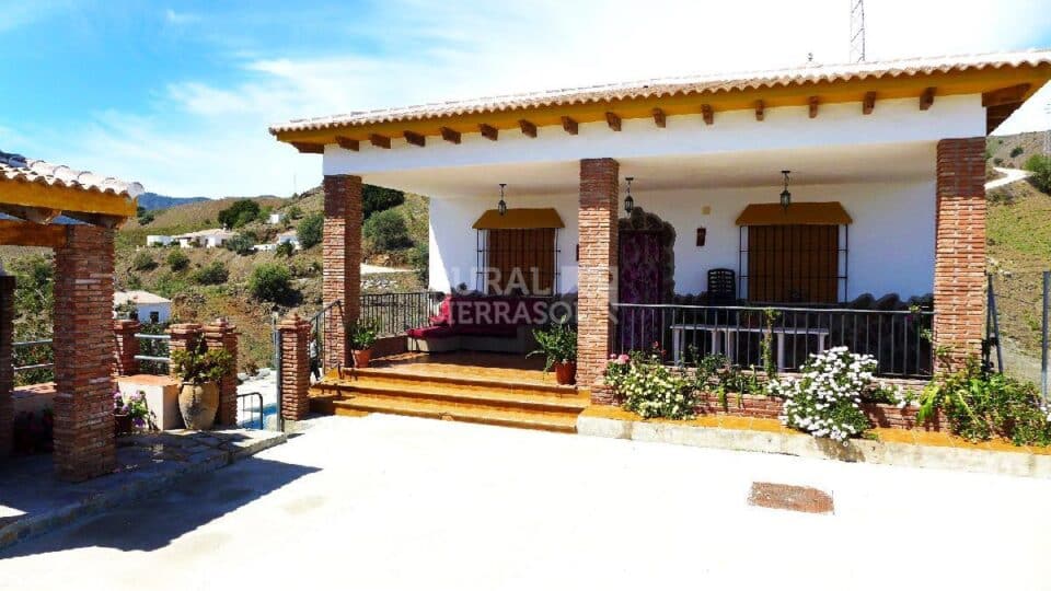 Espléndida Casa Rural en Almachar con barbacoa, piscina y wi-fi - Imagen 45