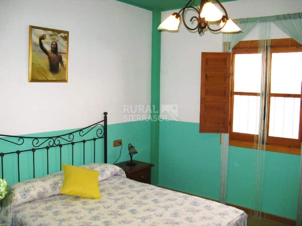 Habitación con cama doble de Casa rural en Almáchar (Málaga)-752